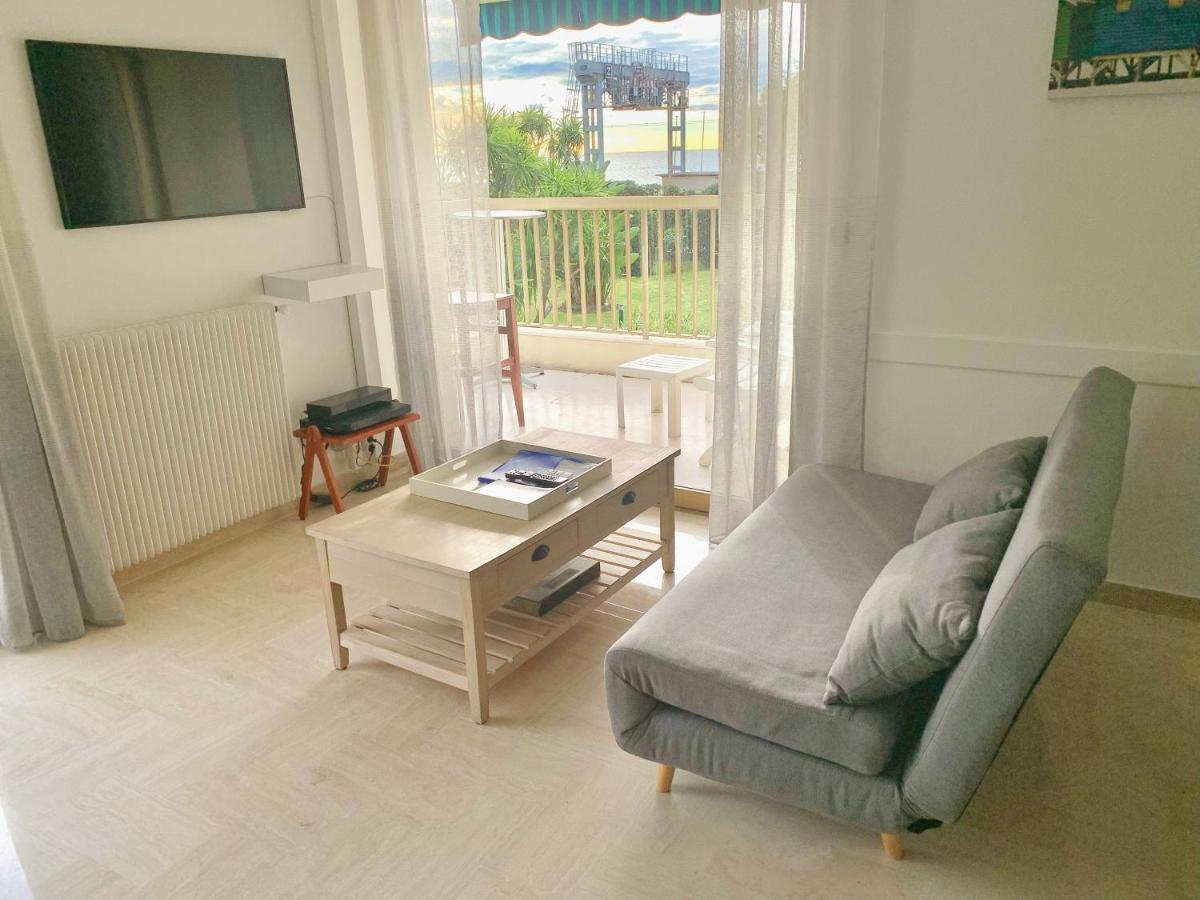 Front De Mer, 80m2 Apartment Cannes