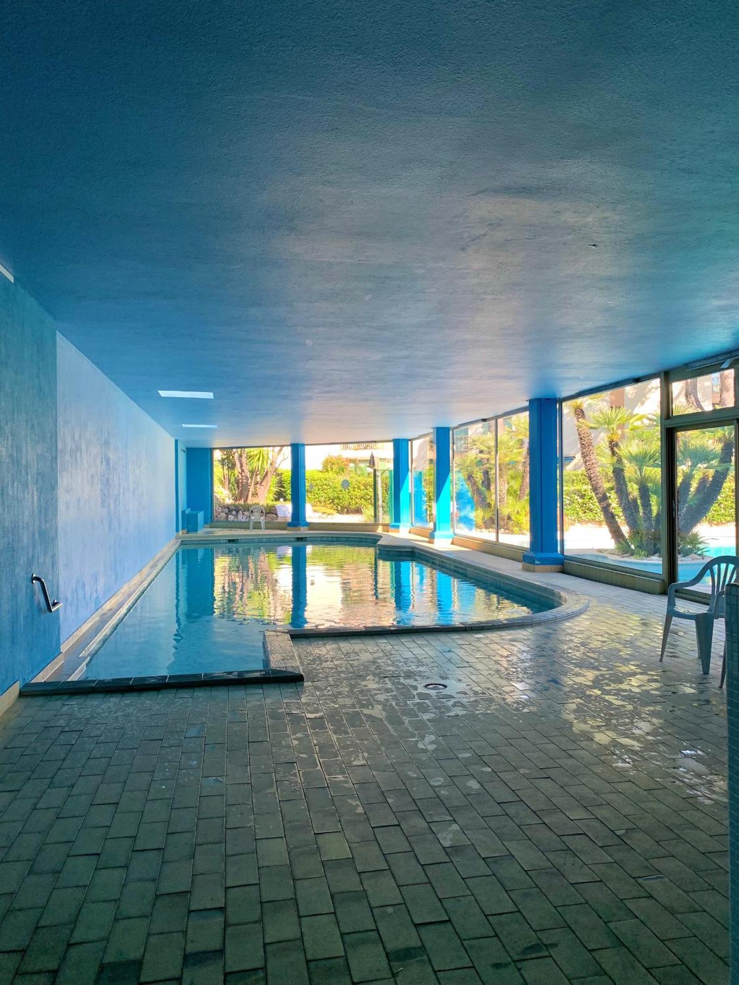 Apartment Front De Mer, 80m2 *